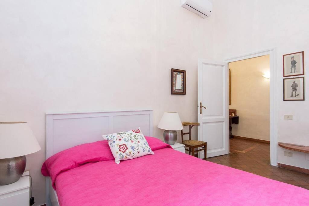 Trastevere Large Comfortable